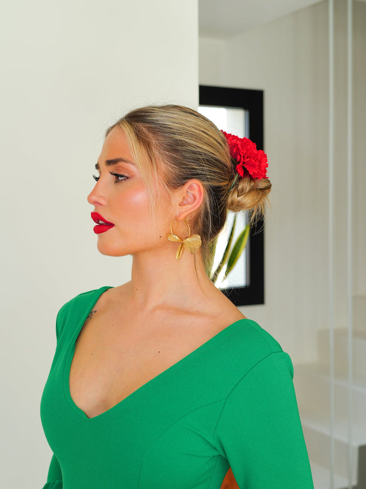 Pendientes de aros con flores dorados