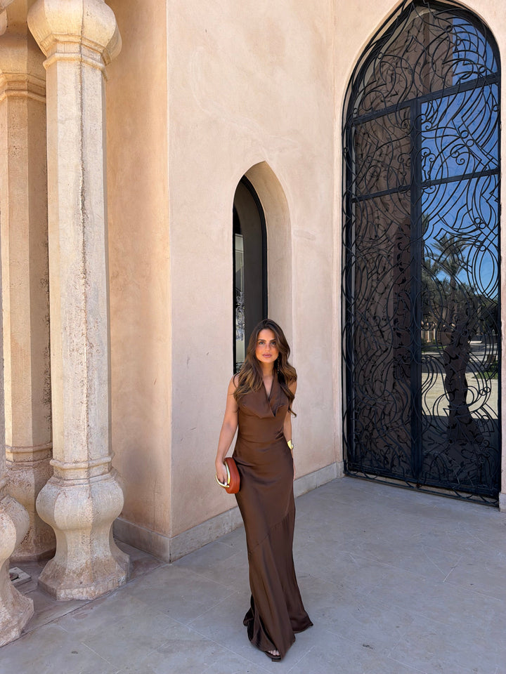 Denia / Vestido en marrón