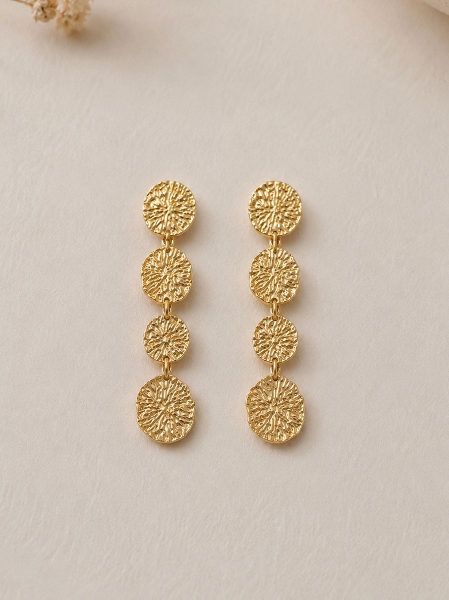 Pendientes medallas asimétricas doradas