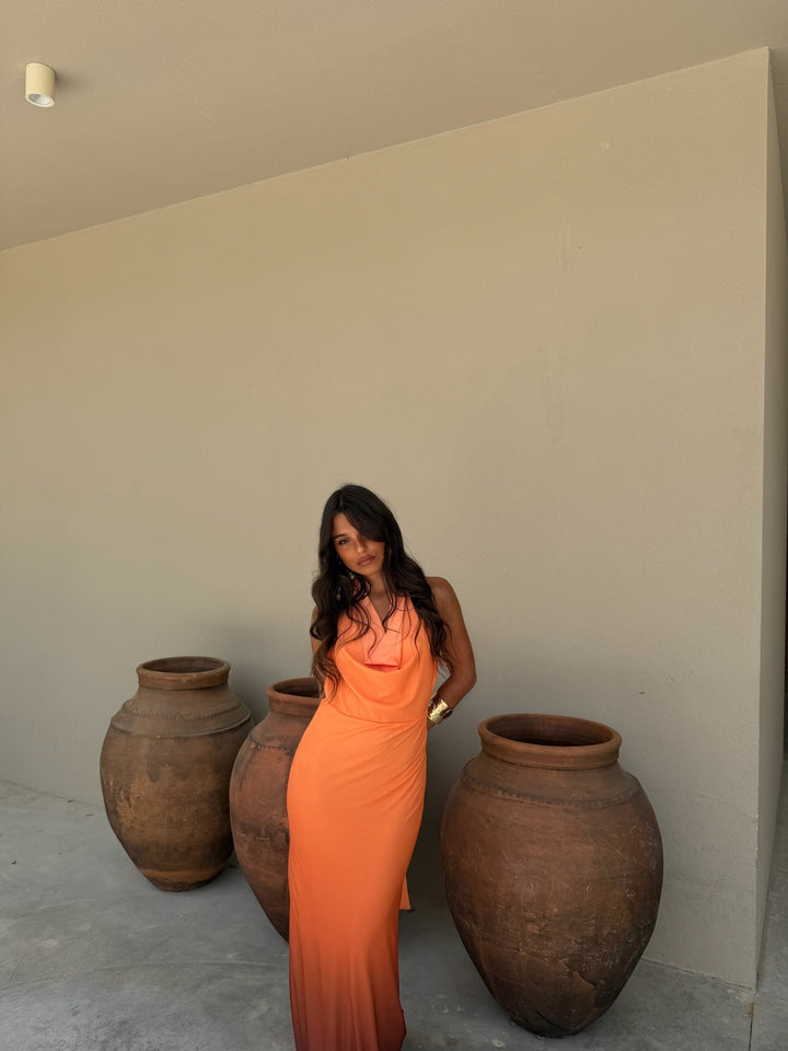 Joanna / Vestido naranja y negro
