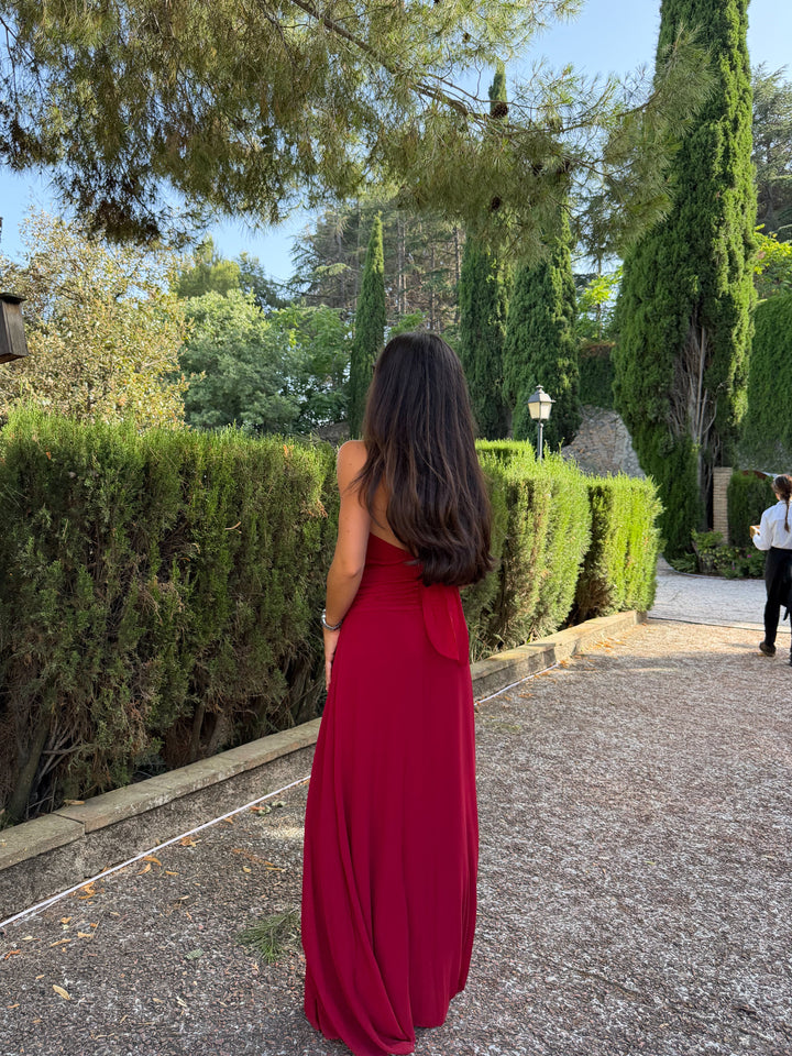 Vestido halter cintura drapeado burdeos