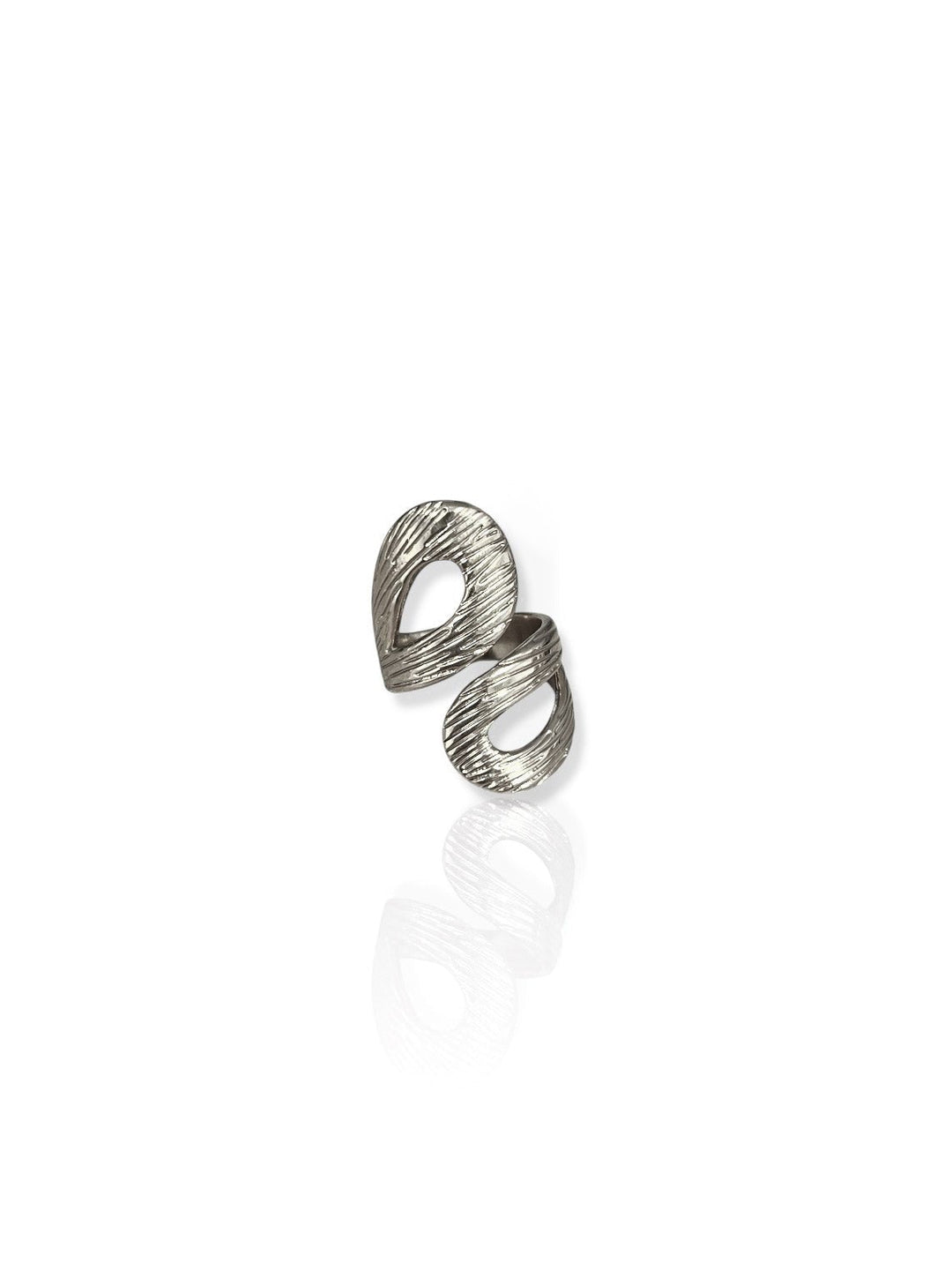 Anillo pétalos entrelazado plateado