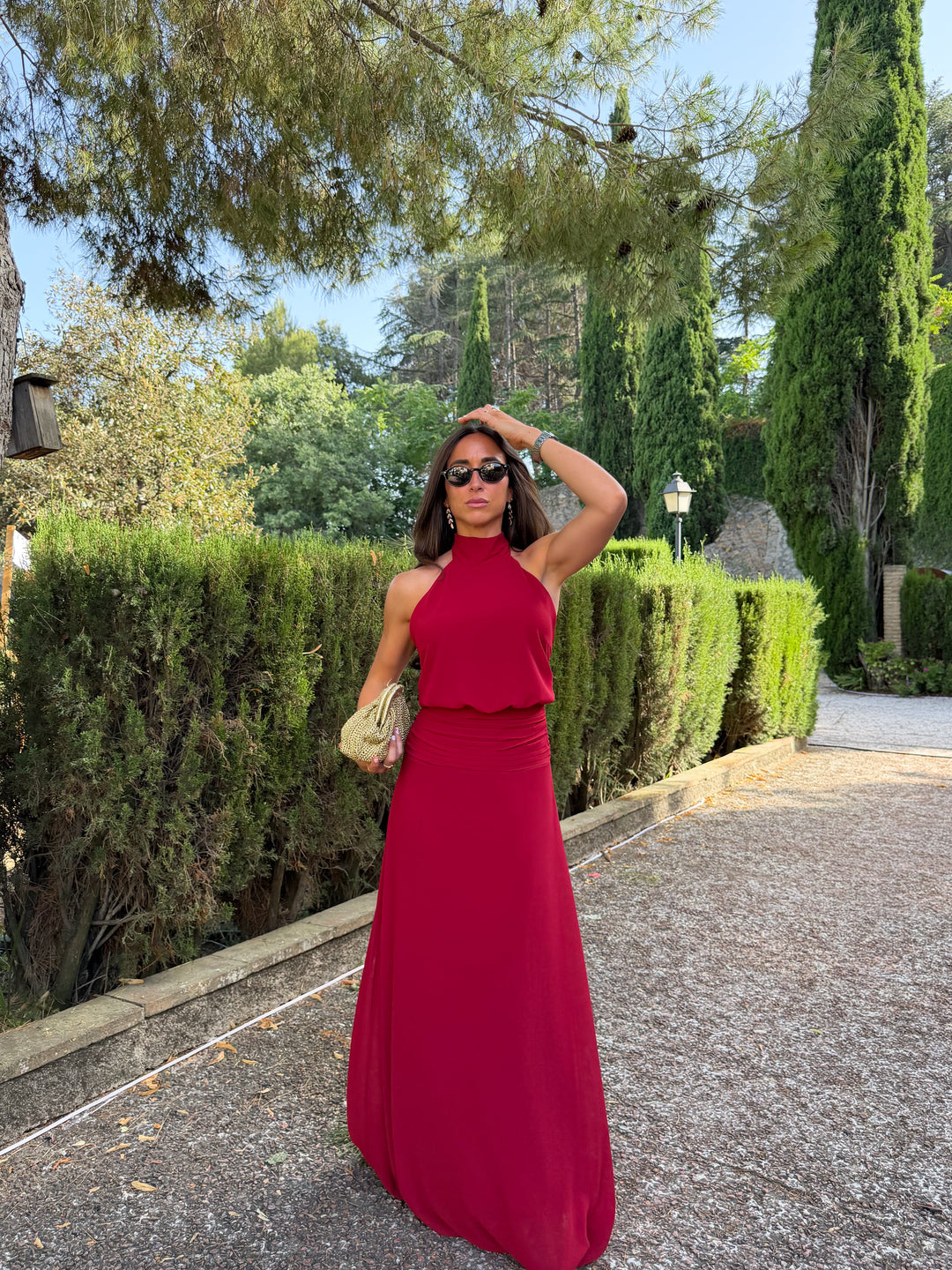 Vestido halter cintura drapeado burdeos