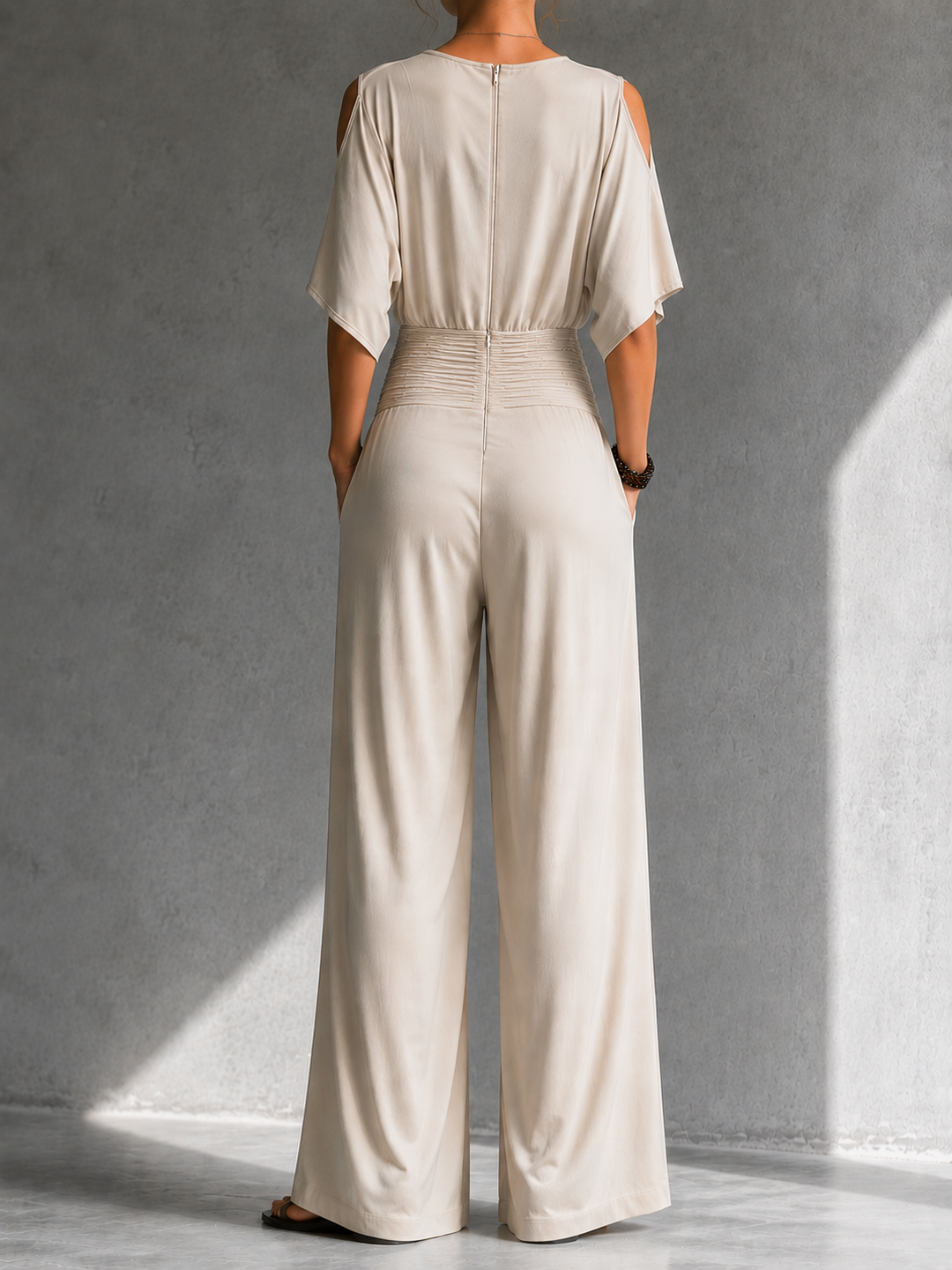 Alia | Combinación elegante con efecto cartera y piernas anchas