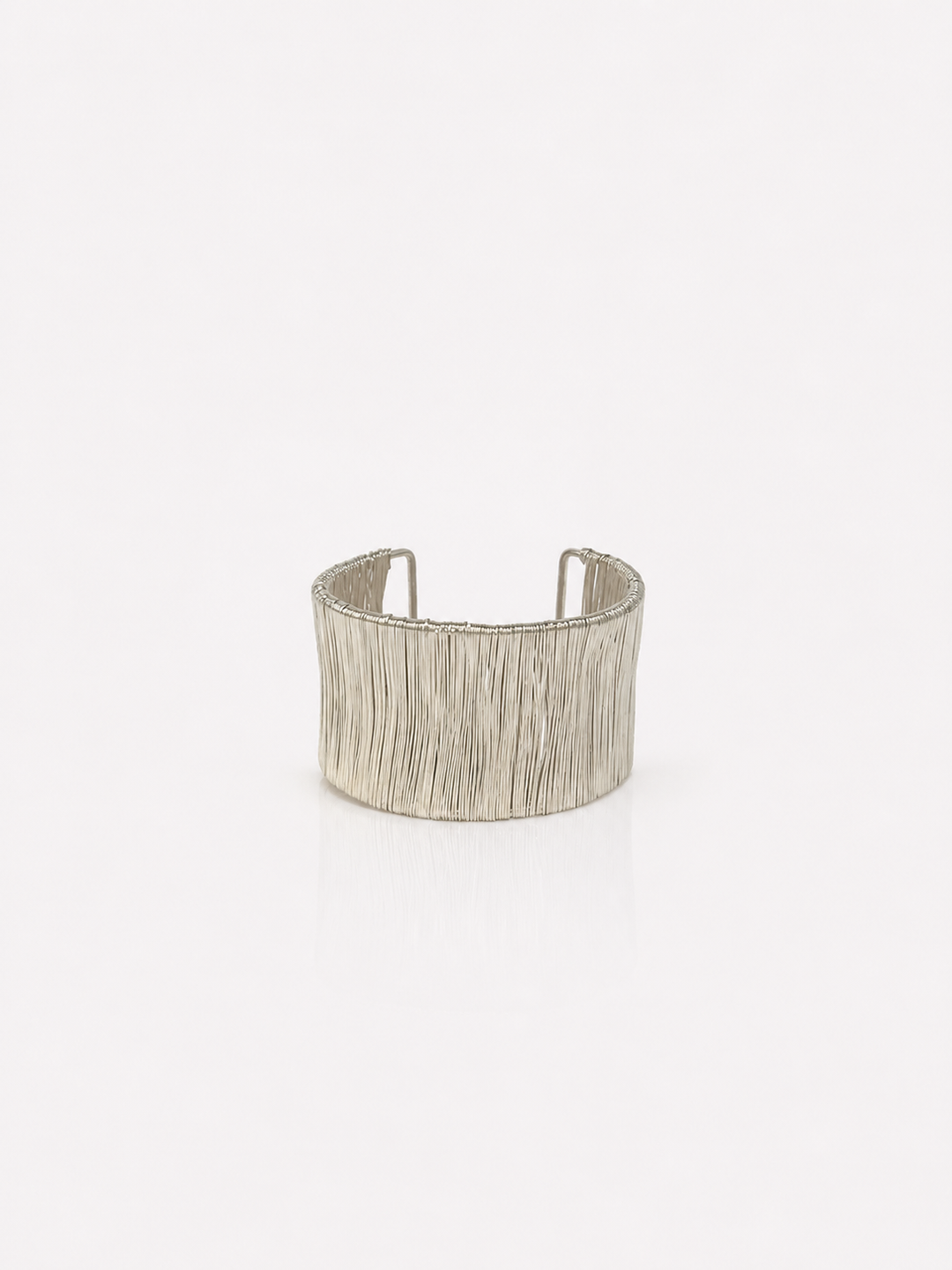 Brazalete hilos plateado