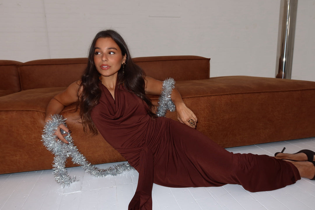 Hailey / Vestido en marrón