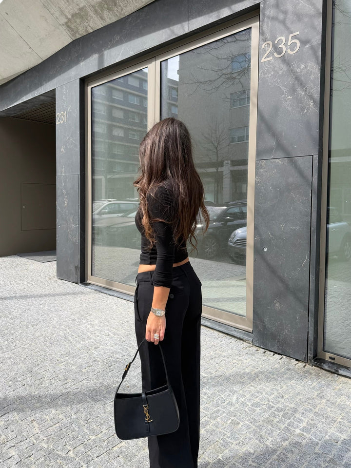 Pantalones de tiro bajo Carolyn en negro
