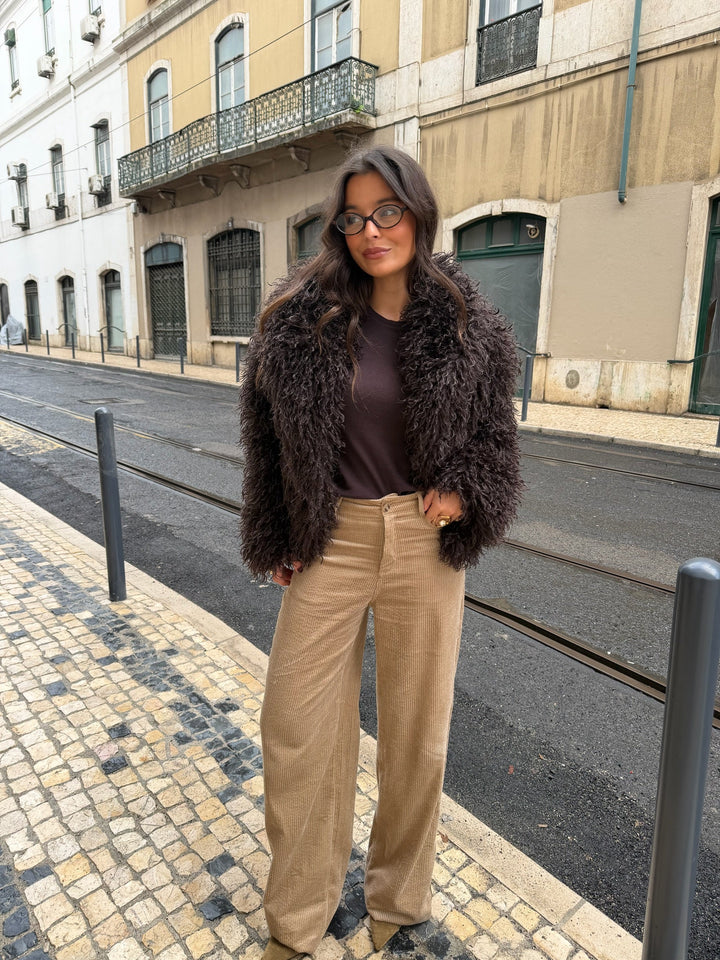 Pantalones de pana en beige