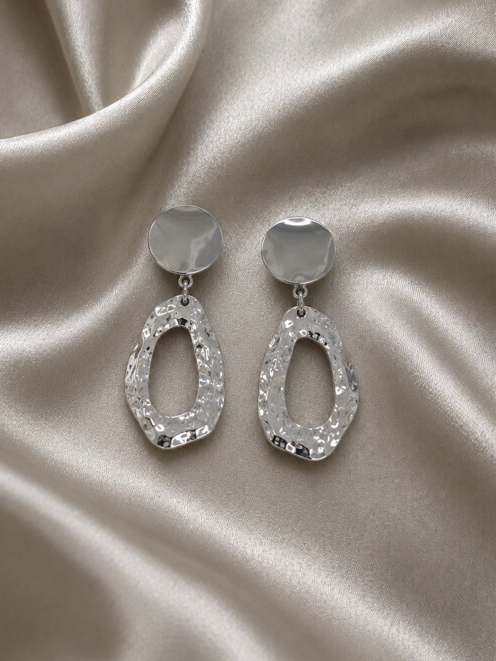 Pendientes óvalos textura plata
