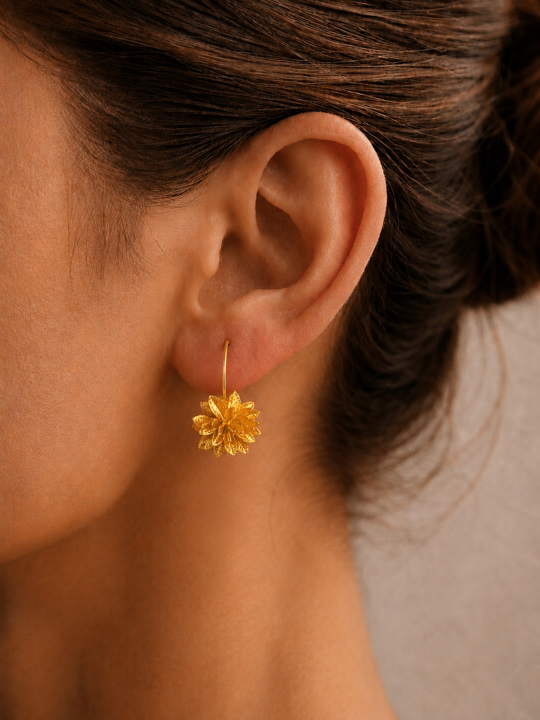 Pendientes flor dorado