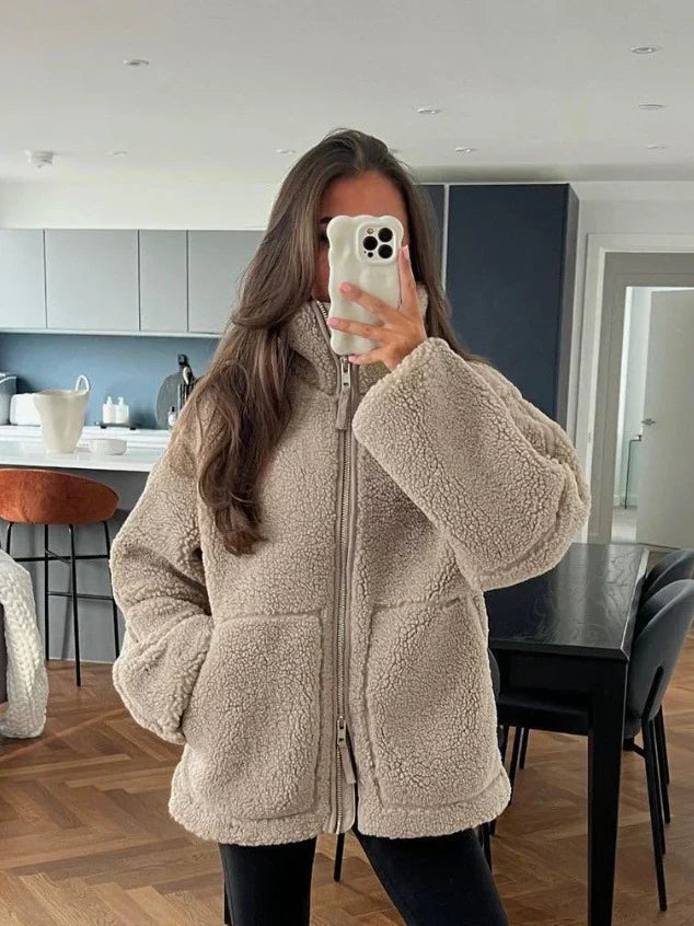Anastasia | Calidez y Elegancia de Invierno