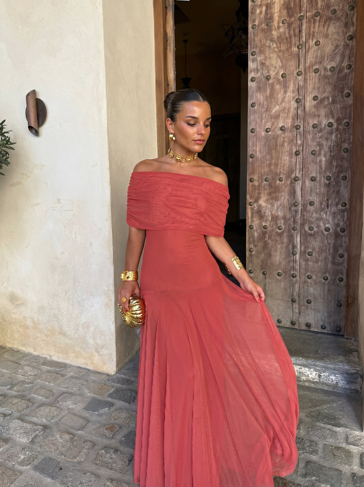 Irene / Vestido elegante sin tirantes de malla