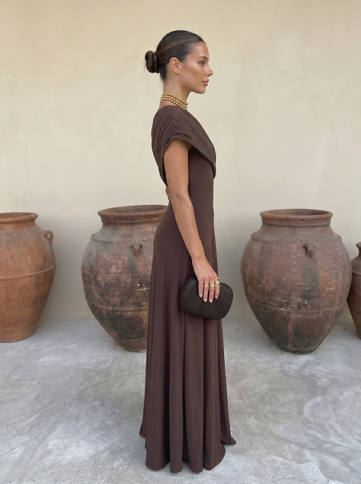 Irene / Vestido elegante sin tirantes de malla